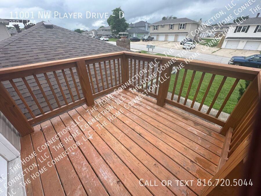 11001 Nw Player Dr #D - Photo 3 of 12