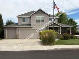 featured image of 3050 Nw 17th St