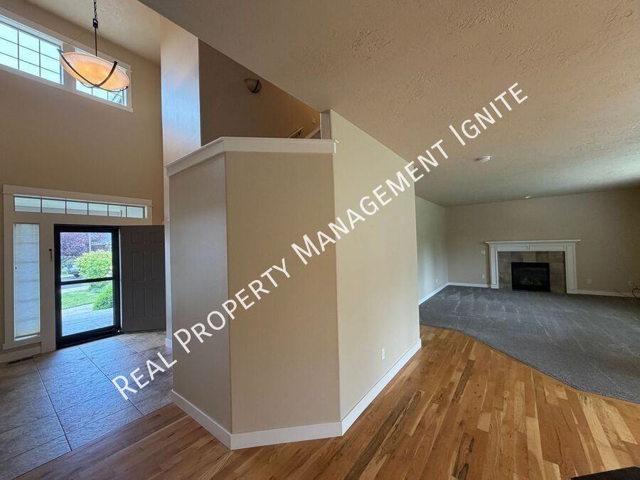 3050 Nw 17th St - Photo 6 of 25