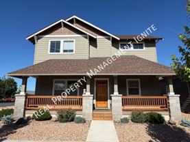 2713 Ne Black Oak Pl - Photo 1 of 1