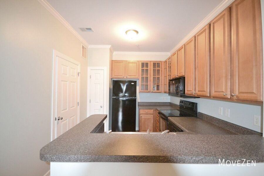 210 Fullford Ln - Photo 5 of 46