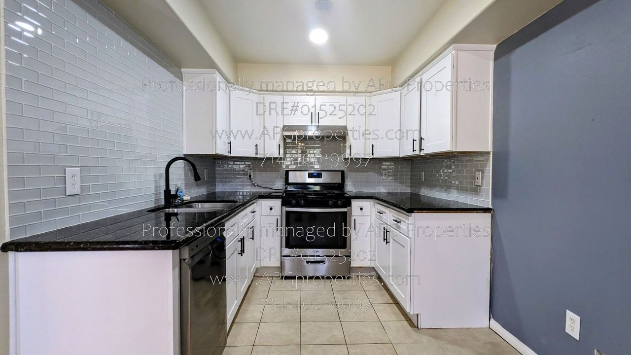 141 S Pritchard Ave - Photo 4 of 36