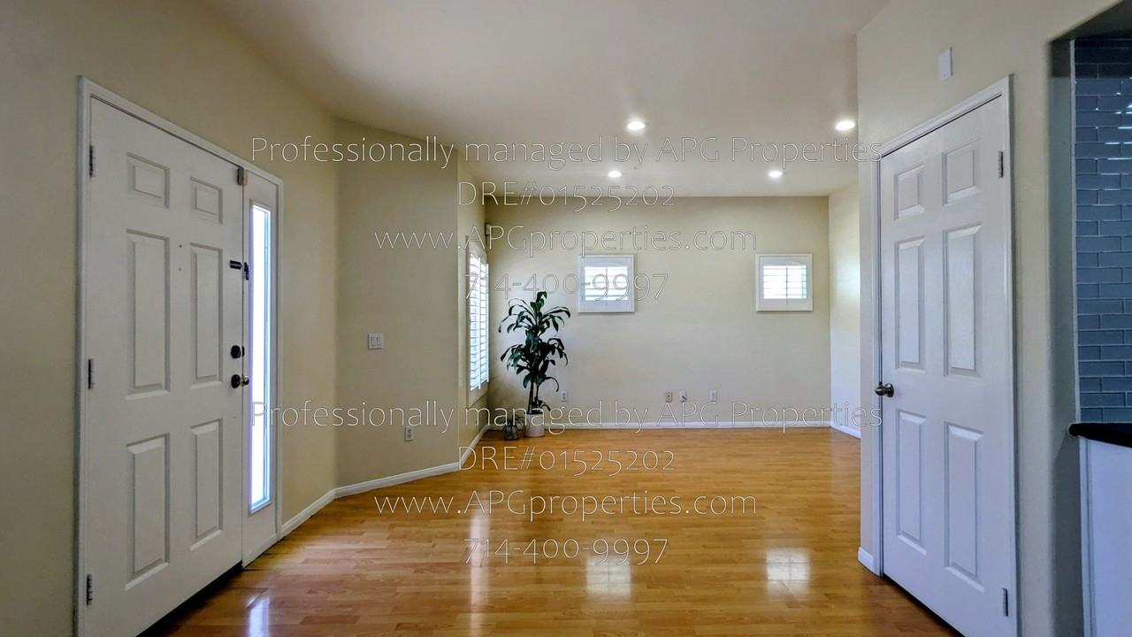 141 S Pritchard Ave - Photo 4 of 36