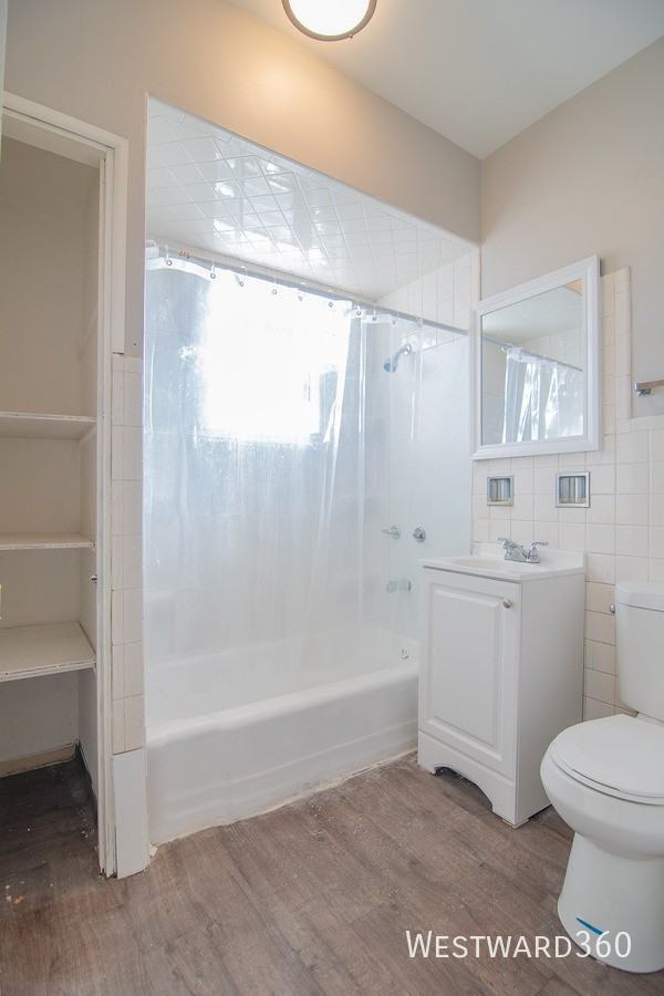 4851 Indianapolis Blvd #8 - Photo 4 of 9