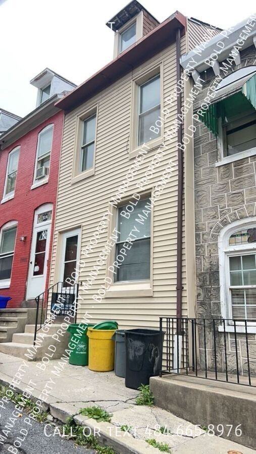 512 Maple St - Photo 3 of 15
