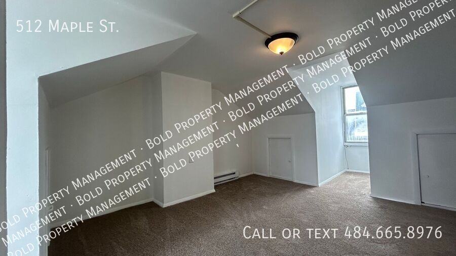 512 Maple St - Photo 4 of 15