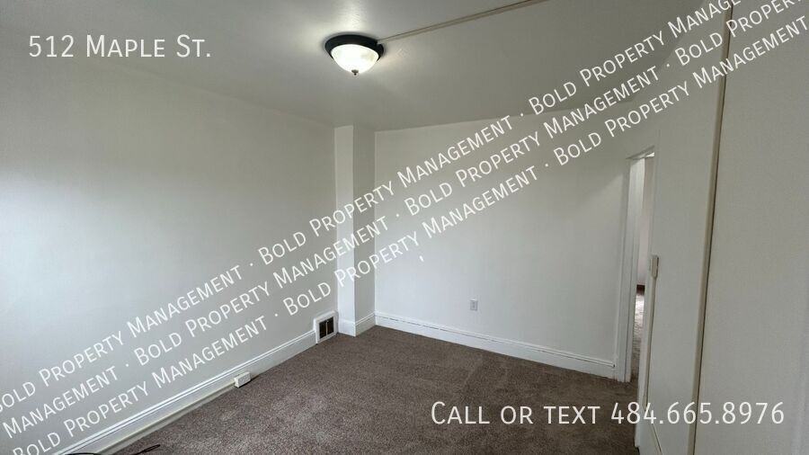 512 Maple St - Photo 7 of 15