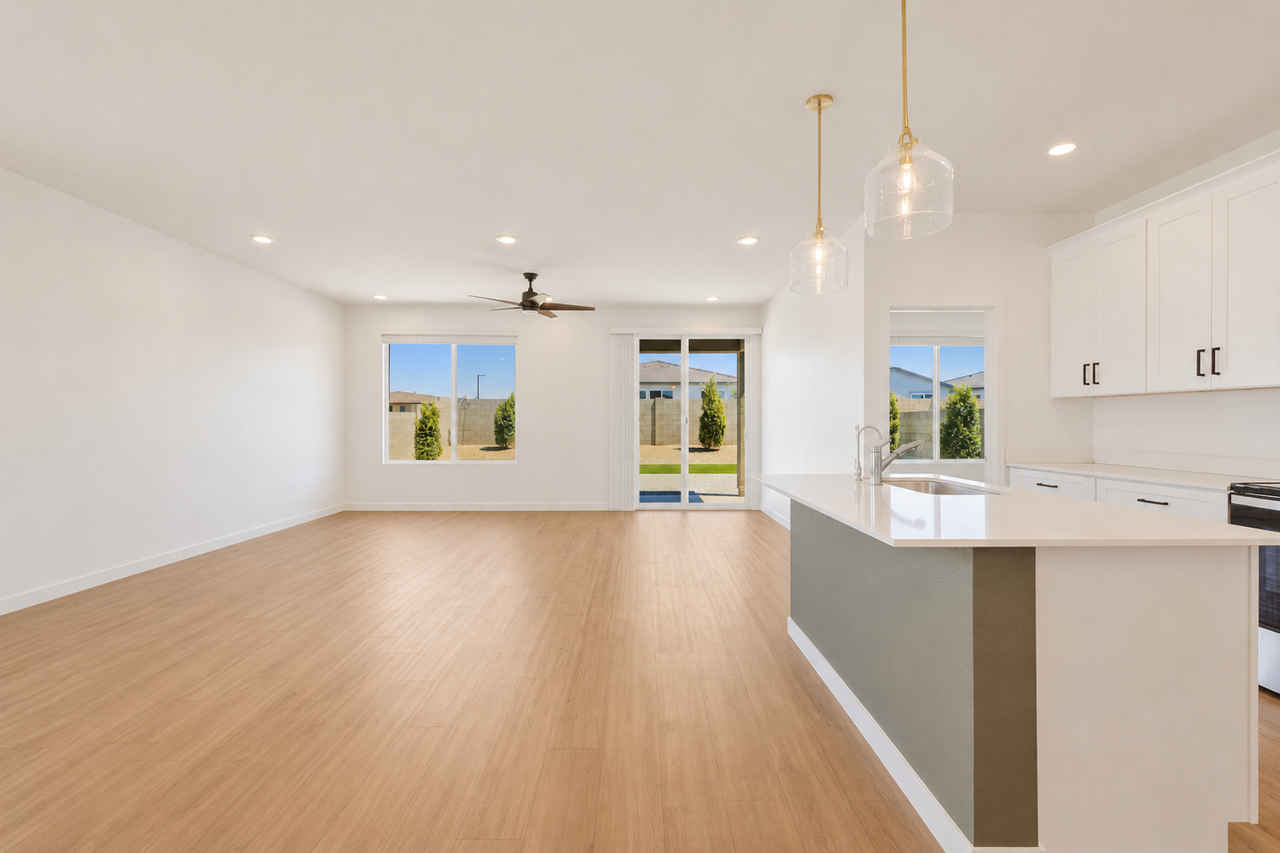 18128 W Soft Wind Dr - Photo 4 of 50