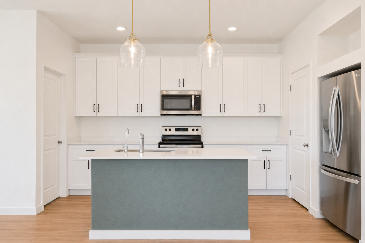 18128 W Soft Wind Dr - Photo 7 of 50