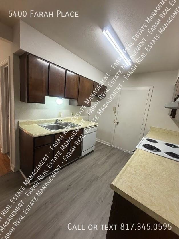 5400 Farah Pl - Photo 6 of 24