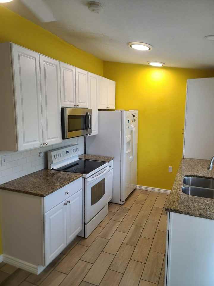 14318 E Montana Cir, Unit A - Photo 7 of 24