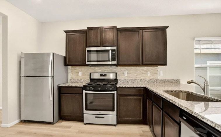 308 Bowles Street - Photo 3 of 9