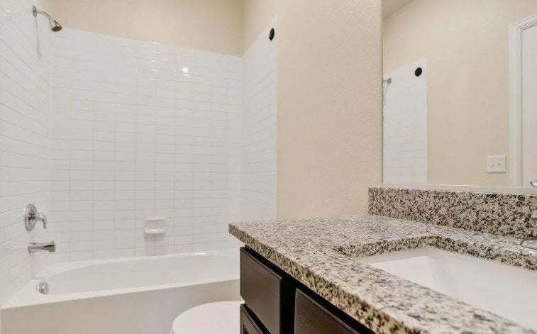 308 Bowles Street - Photo 6 of 9