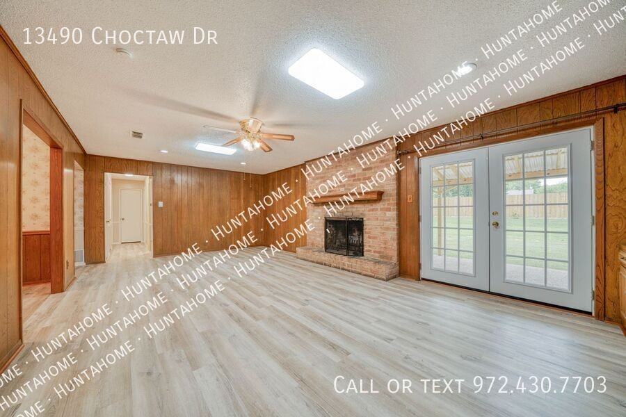 13490 Choctaw Dr - Photo 4 of 29