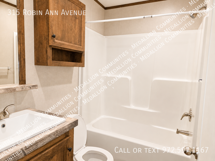 315 Robin Ann Ave - Photo 4 of 12