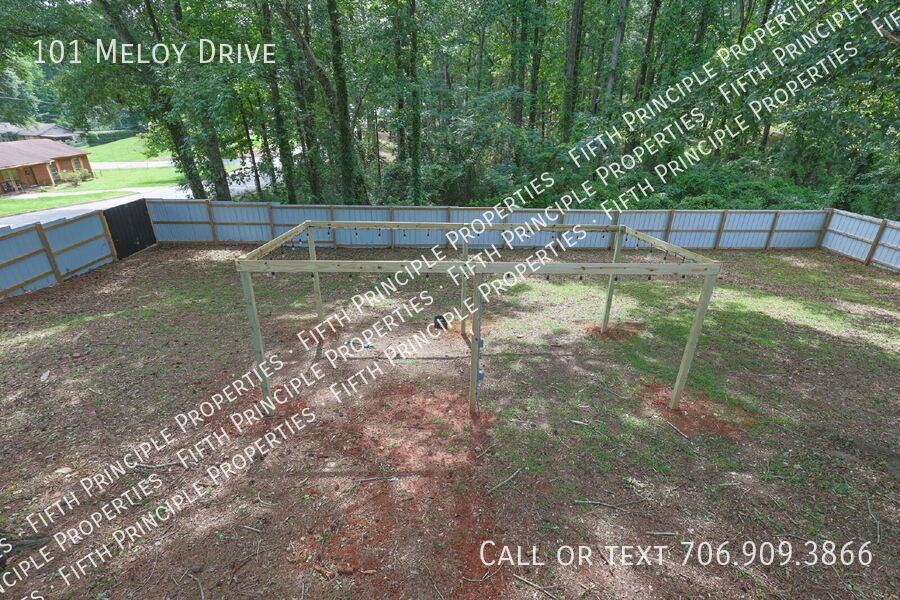 101 Meloy Dr - Photo 3 of 25