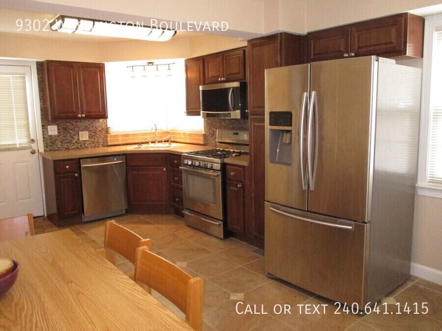 9302 Washington Blvd - Photo 7 of 23