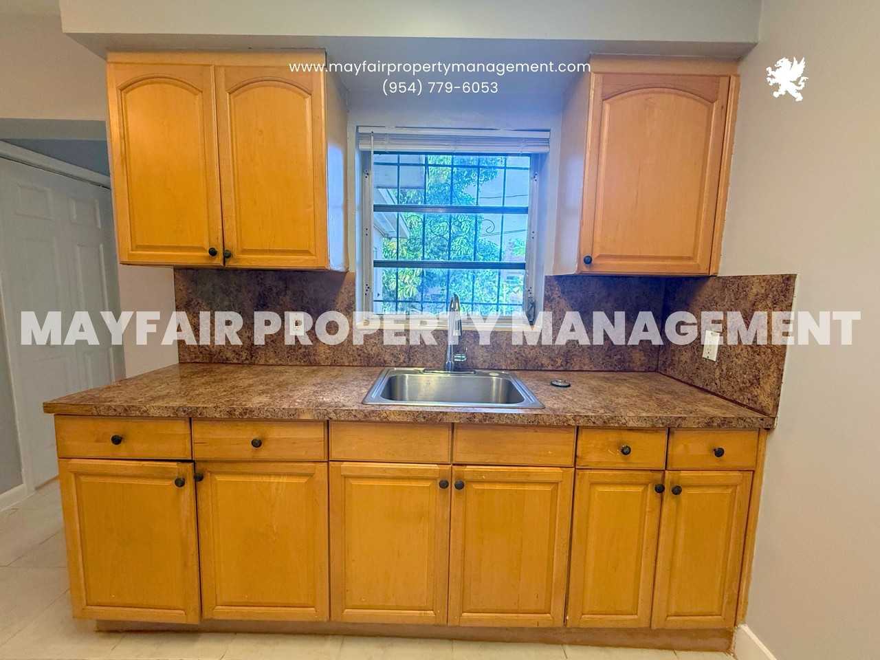 1204 Chateau Park Dr #1 - Photo 4 of 24