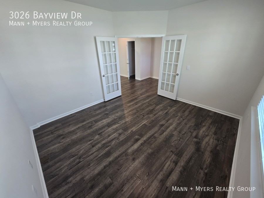 3026 Bayview Dr - Photo 7 of 50