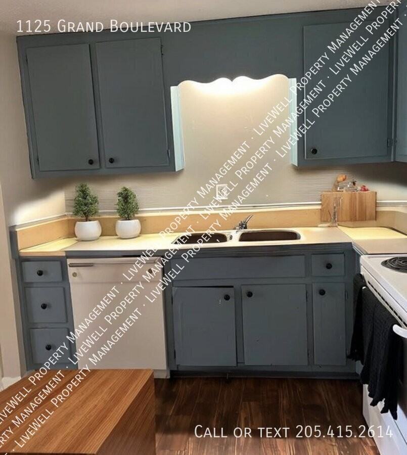 1125 Grand Blvd - Photo 2 of 2
