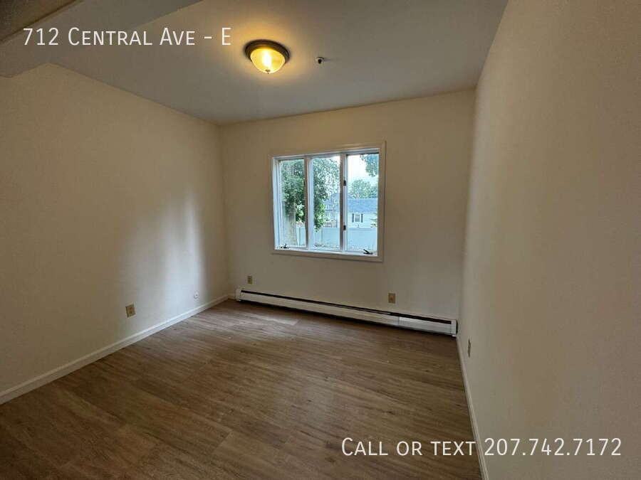 712 Central Ave #E - Photo 5 of 15