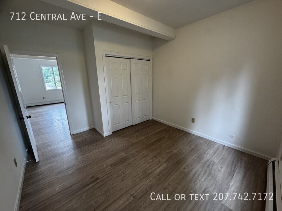 712 Central Ave #E - Photo 6 of 15