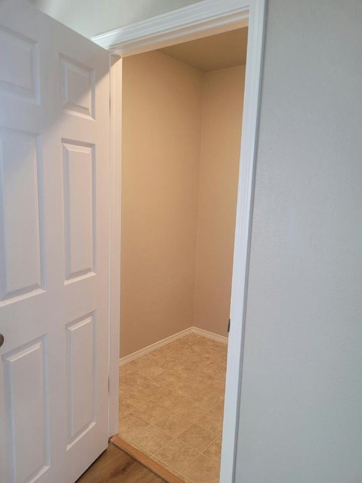 4344 Ericson Drive, Unit 3 - Photo 5 of 16