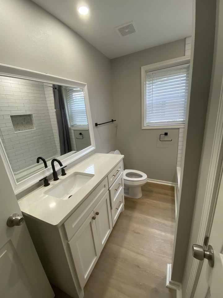 1210 Donaghey Ave #1 - Photo 6 of 9