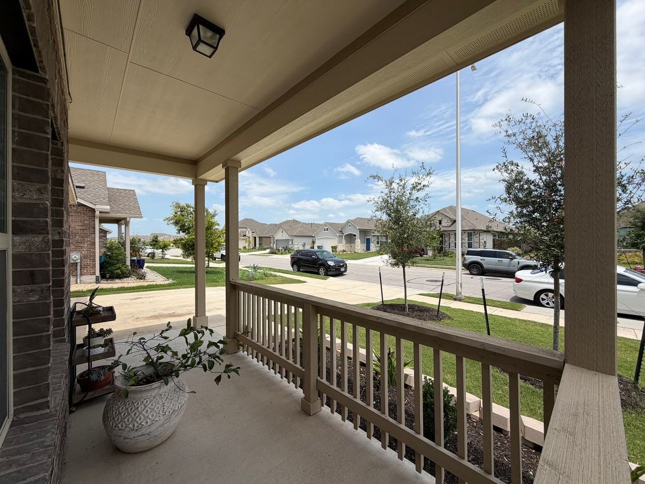 18200 Emu Ln - Photo 5 of 30