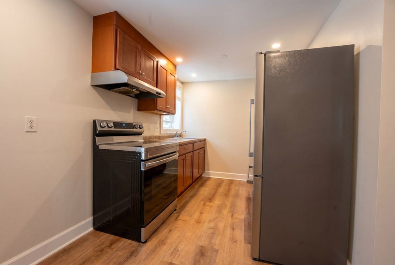 70 Quebec St #A - Photo 5 of 8
