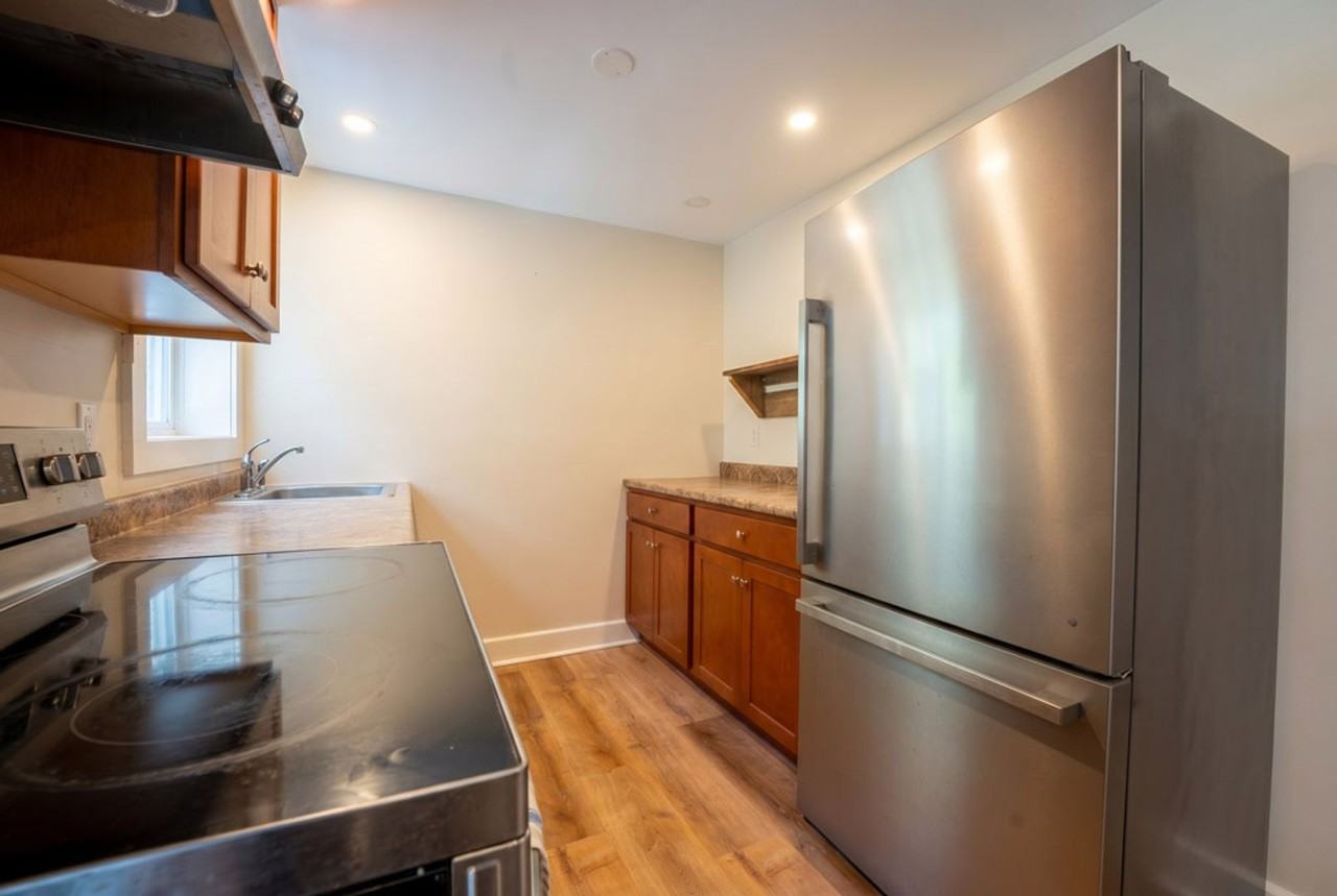 70 Quebec St #A - Photo 6 of 8