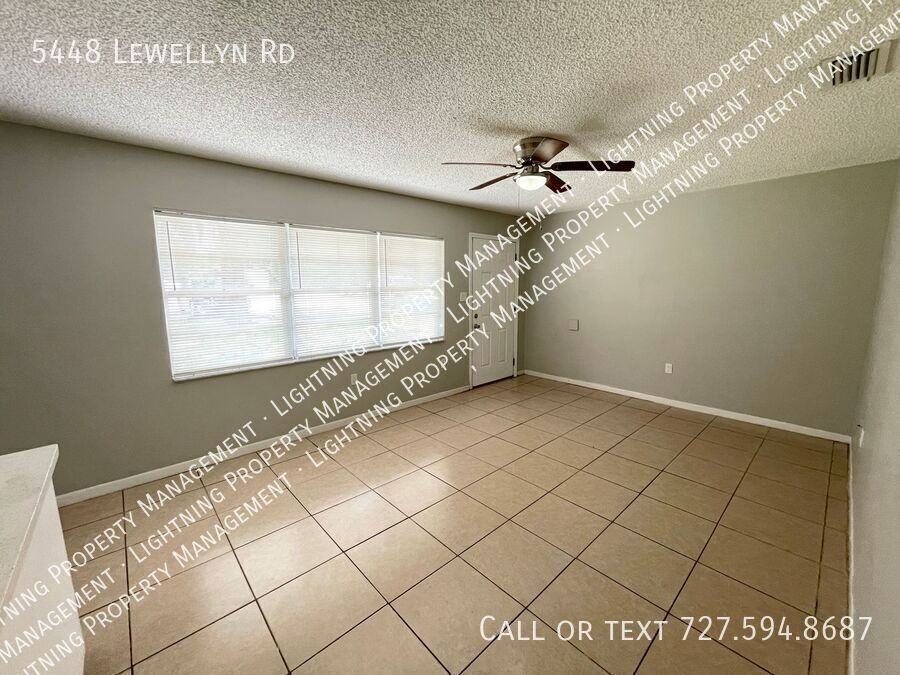 5448 Lewellyn Rd - Photo 4 of 14