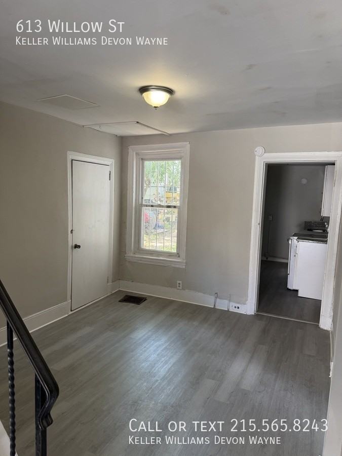 613 Willow St - Photo 3 of 11