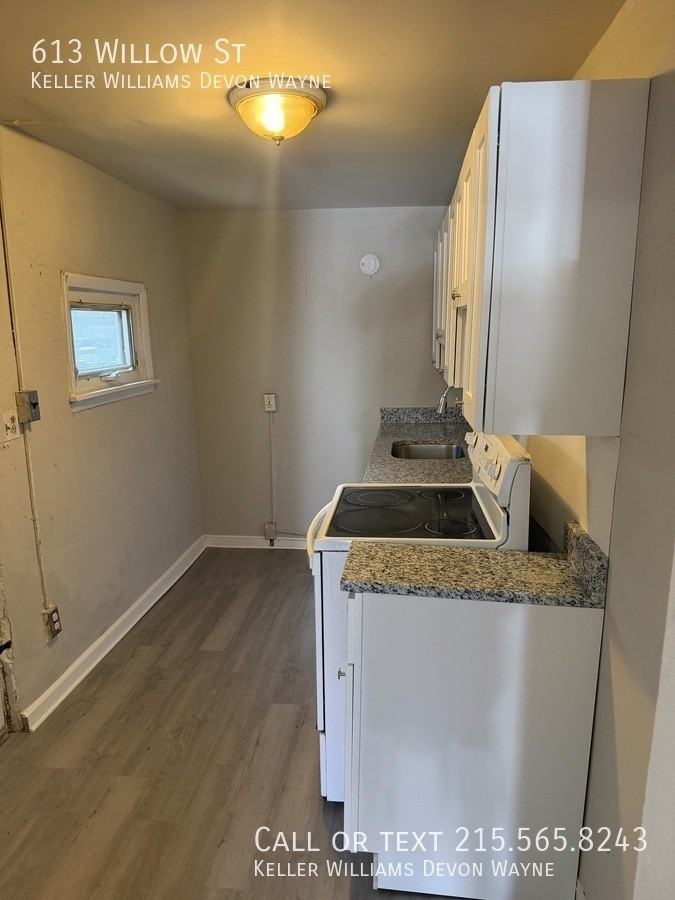 613 Willow St - Photo 4 of 11