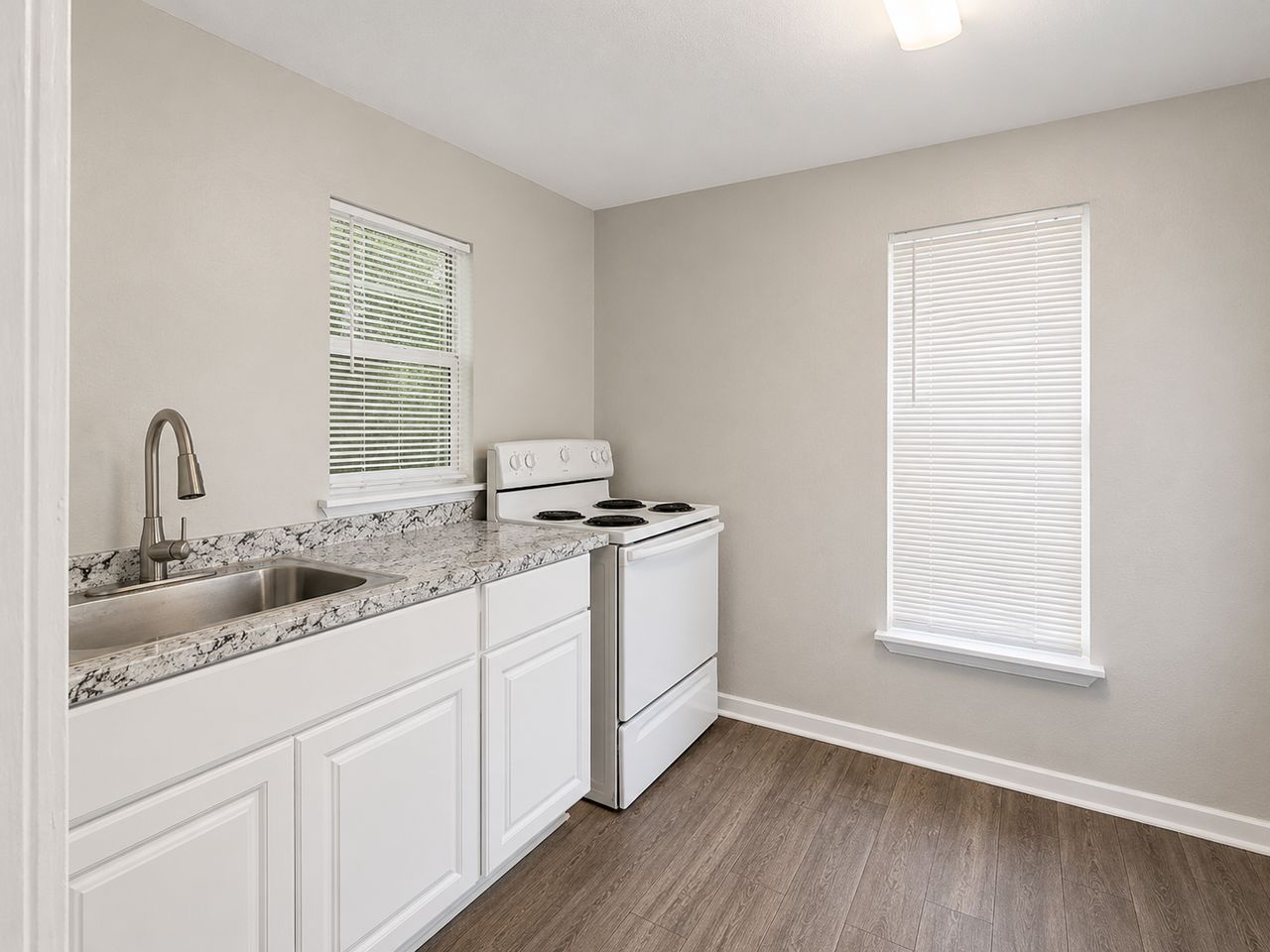 1817 San Luis St #2 - Photo 3 of 16