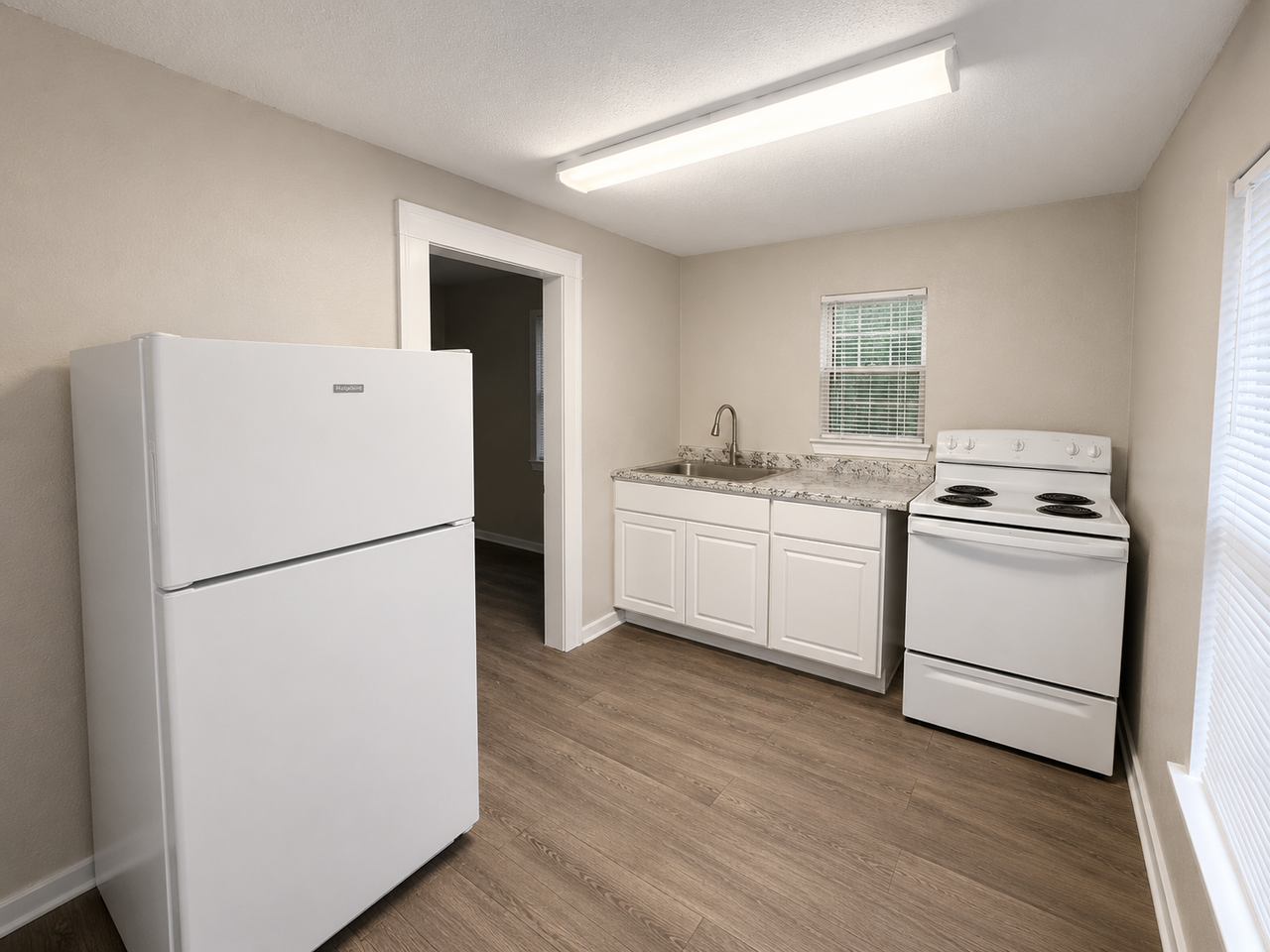 1817 San Luis St #2 - Photo 4 of 16
