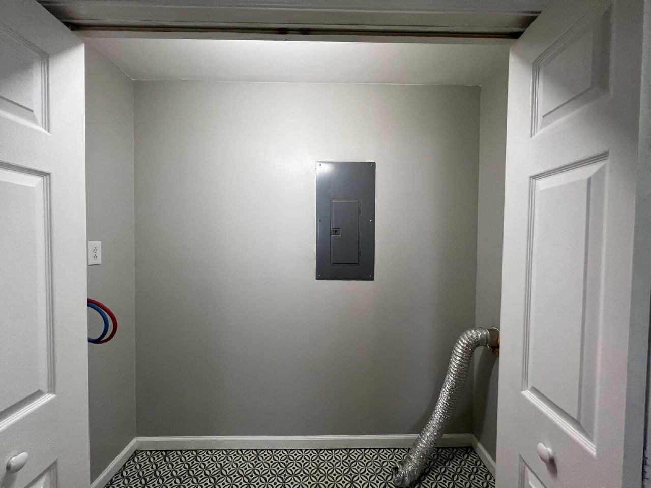 222 Burch Rd - Photo 4 of 19