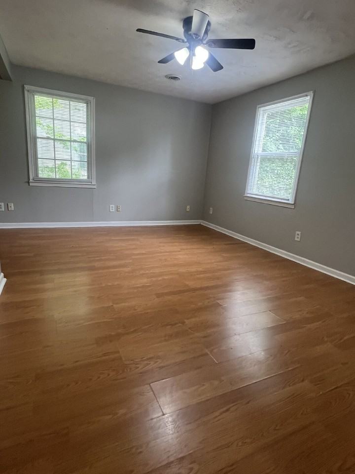222 Burch Rd - Photo 7 of 19
