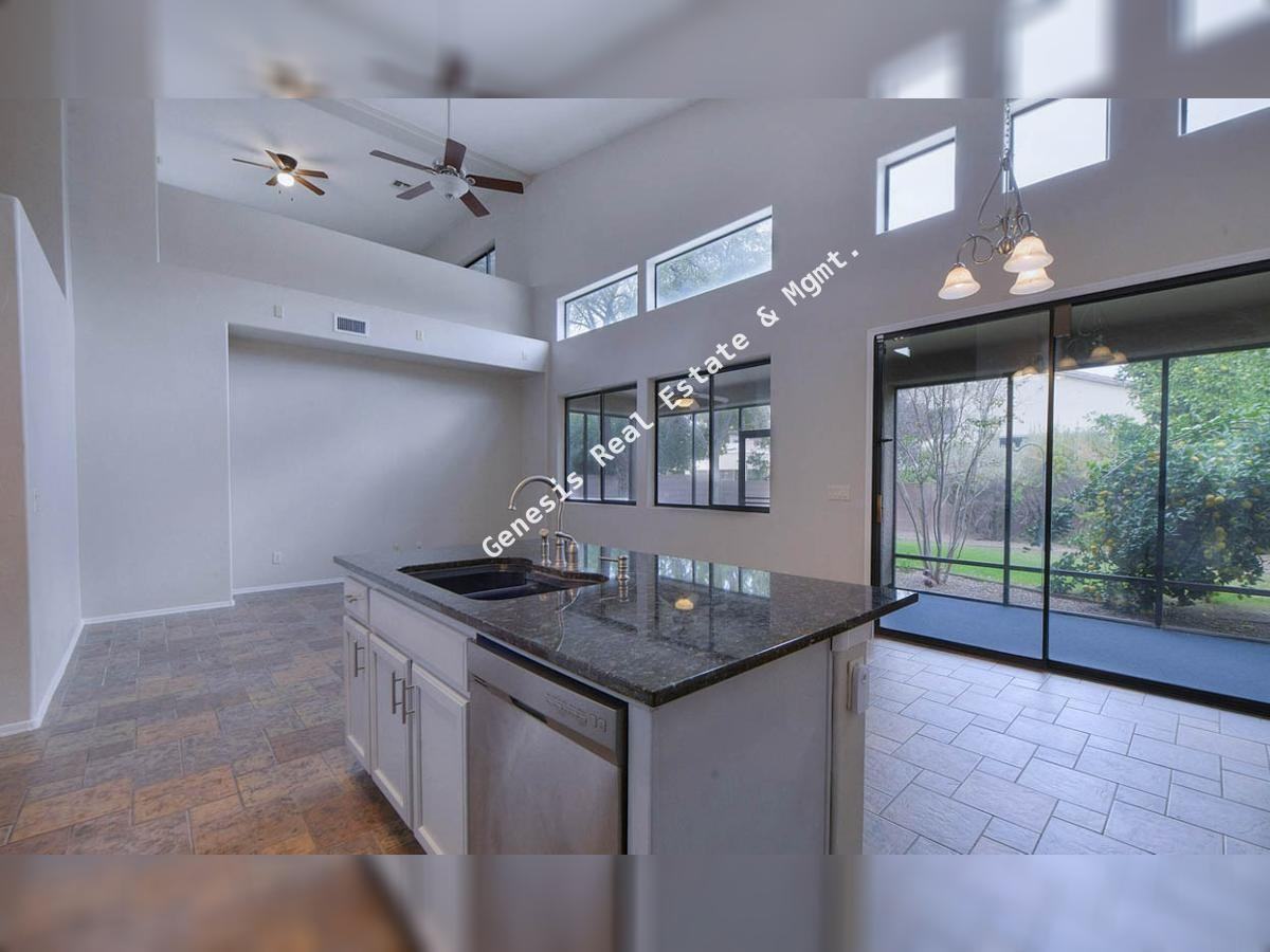 10569 E Avalon Park St - Photo 5 of 21