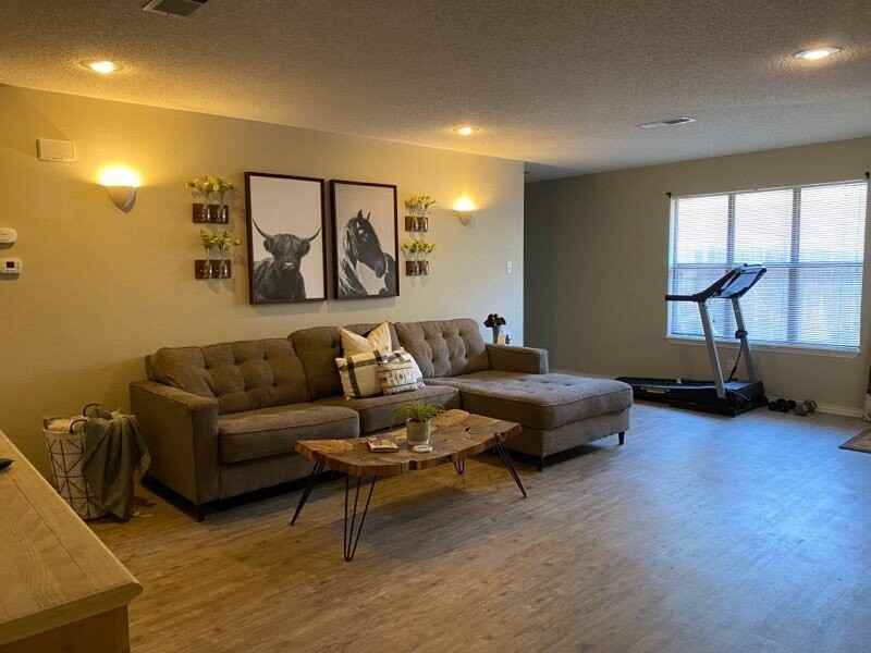 8234 Raleigh Ave - Photo 3 of 9
