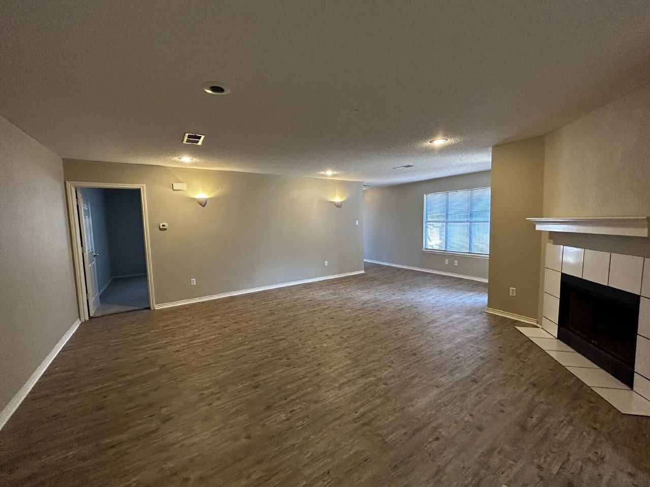 8234 Raleigh Ave - Photo 4 of 9