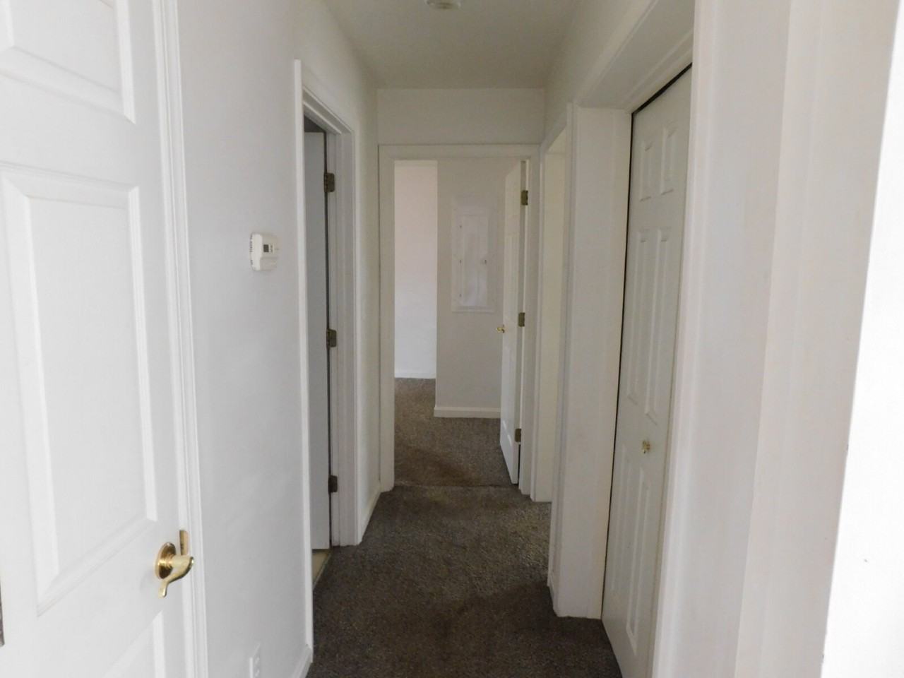 845 Jefferson St - Photo 5 of 8