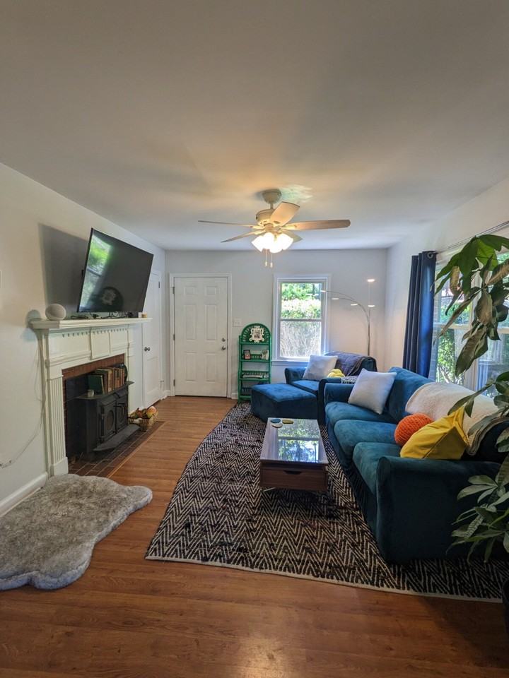 714 Sardis Dr - Photo 2 of 16