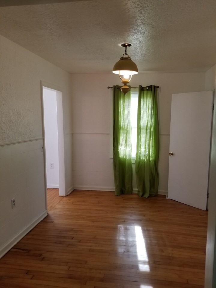 630 1/2 S Huttig Ave - Photo 5 of 19