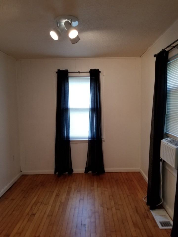 630 1/2 S Huttig Ave - Photo 6 of 19