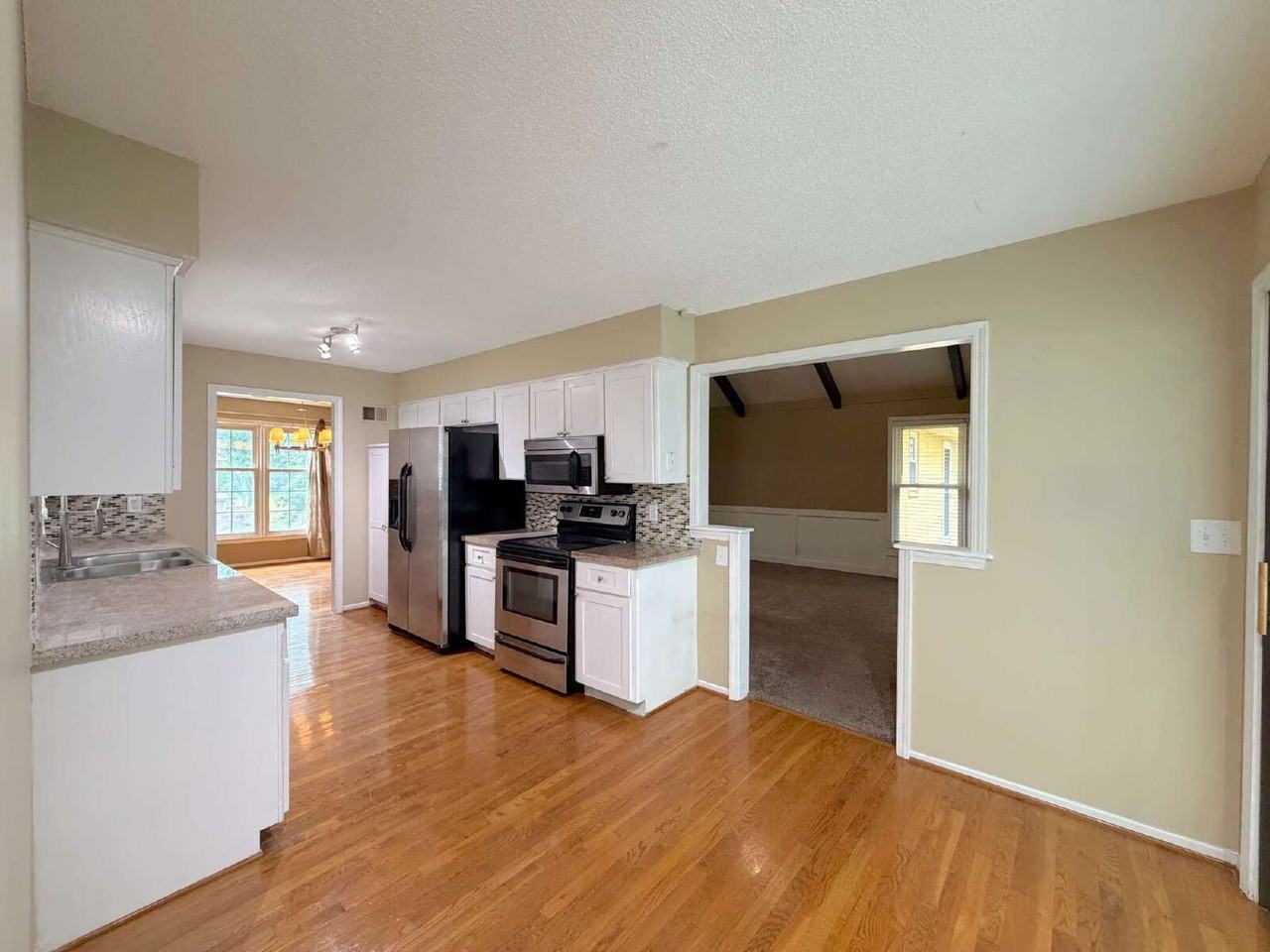 3800 Sw Harbor Cir - Photo 6 of 22
