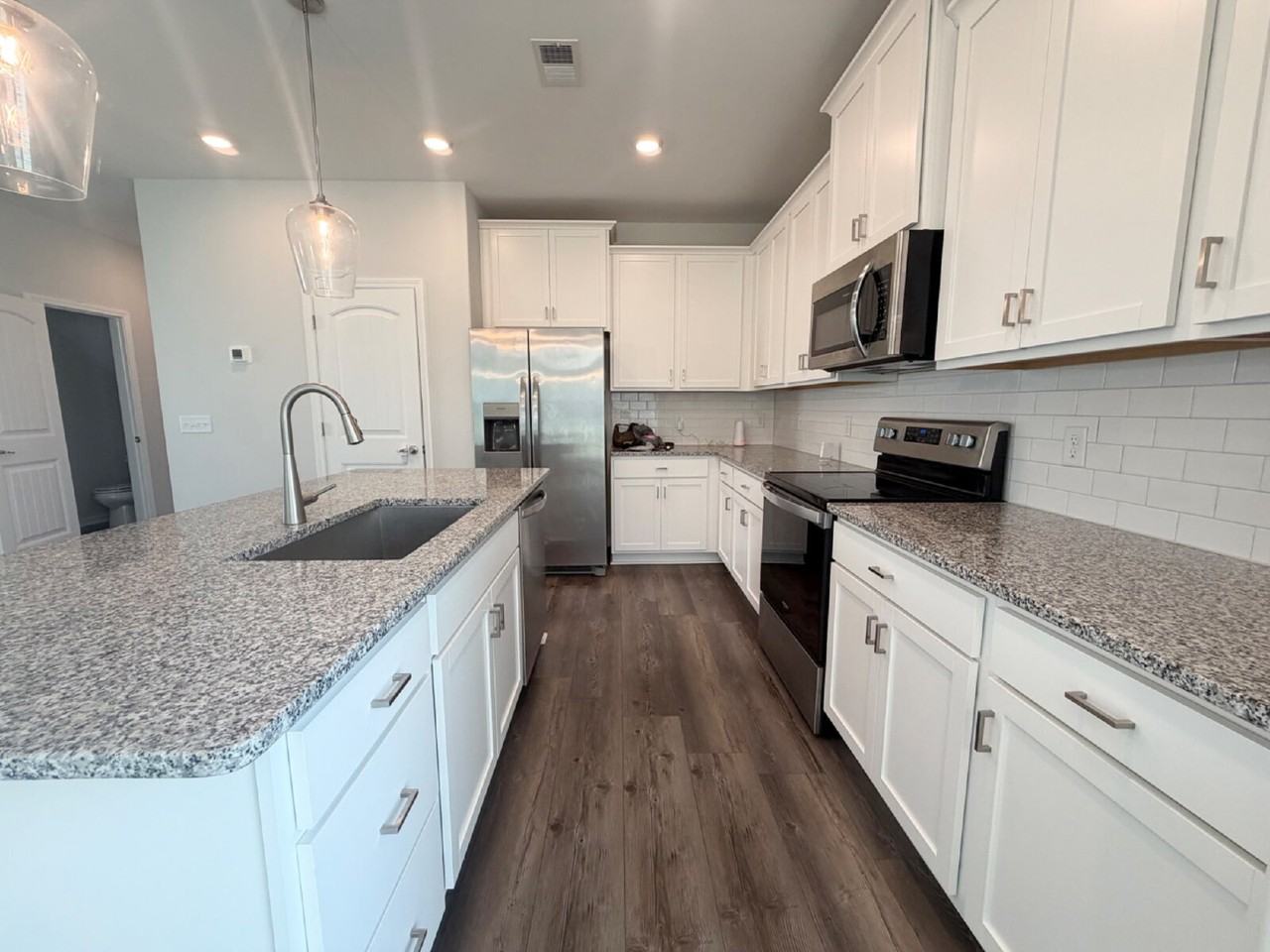 75 Conifer St - Photo 7 of 19