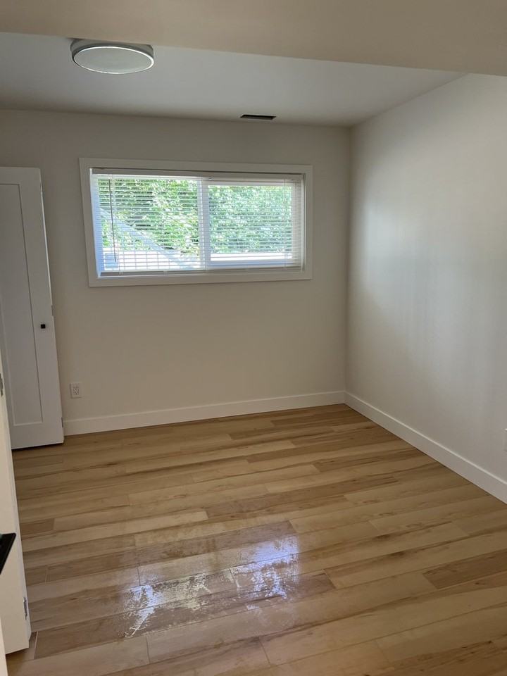 2826 Windrum Ave - Photo 4 of 12