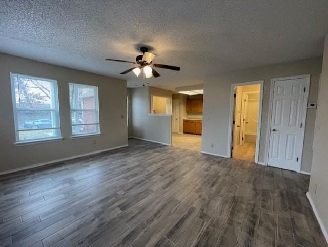 1407 S 12th St - Photo 3 of 12