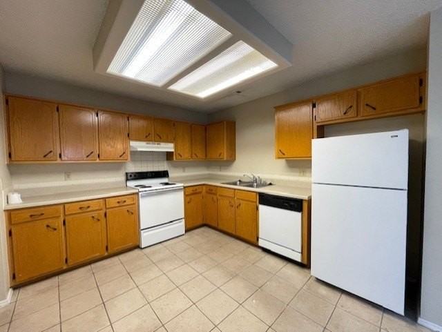 1407 S 12th St - Photo 4 of 12